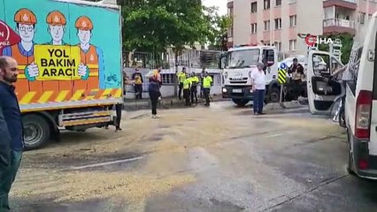 Beşiktaş'ta servis aracı ile otomobil çarpıştı: 4 yaralı