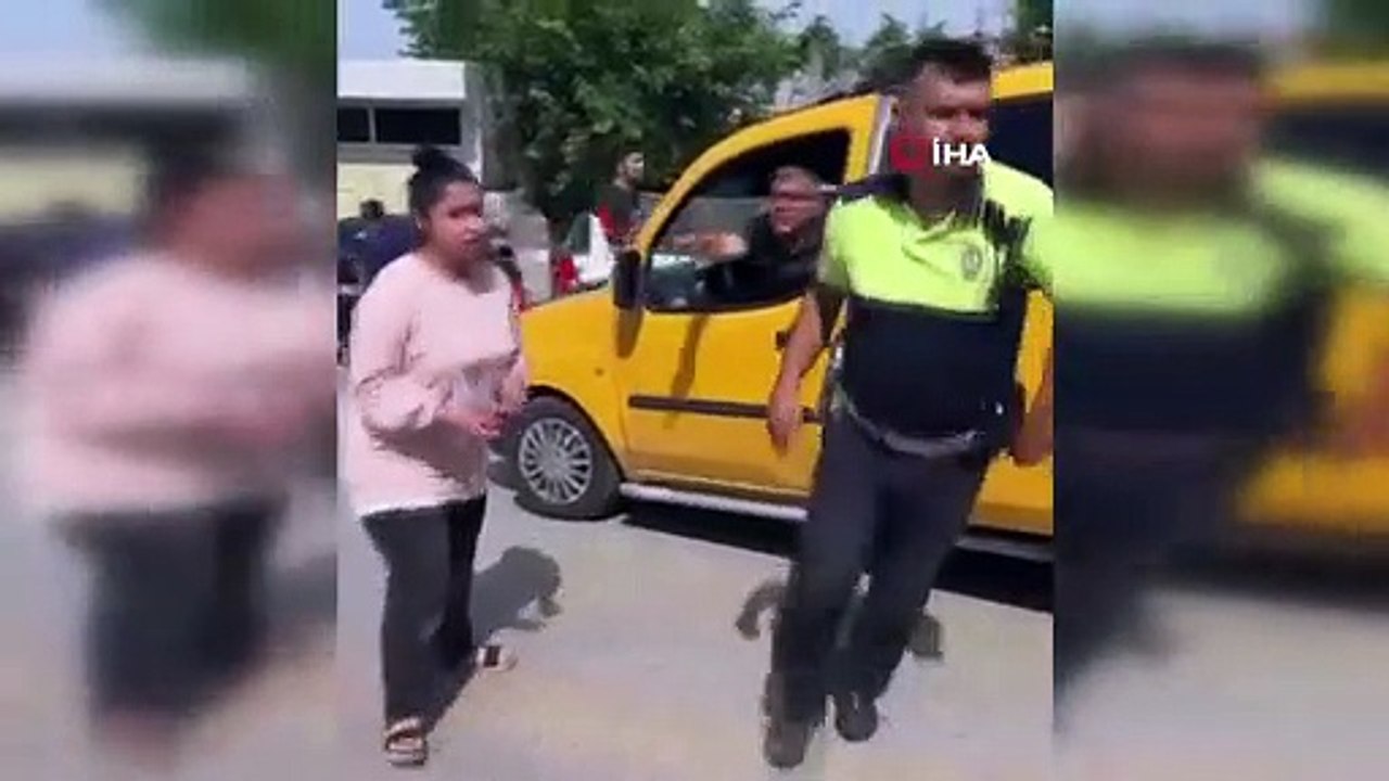 Deprem bölgesi Hatay'da sınava geç kalan öğrencilere polis yetiştirdi