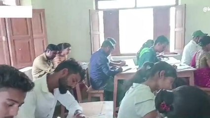 अररिया: कलावती डिग्री कॉलेज में चल रहा इग्नू का परीक्षा, भीषण गर्मी से 62 छात्र अनुपस्थित