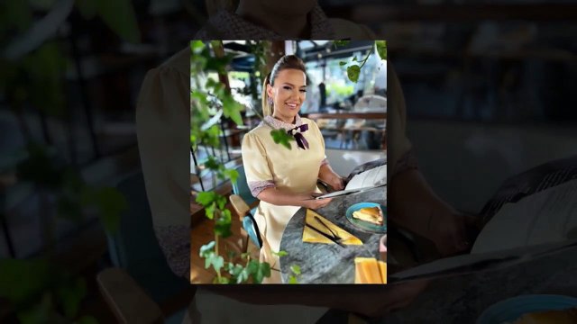 Restoranda 514 TL servis ücreti ödeyen Demet Akalın'an tepki: Kazıklanacağız da bu kadar değil