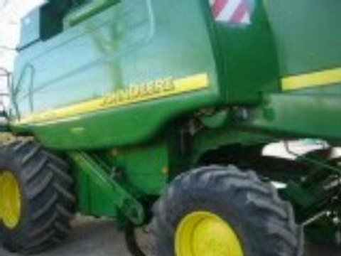 Moissonneuse batteuse John Deere WTS