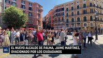 El nuevo alcalde de Palma, Jaime Martínez, ovacionado por los ciudadanos