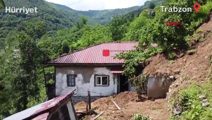 Trabzon'daki heyelanda anne ve oğlu, hasar gören evlerinin penceresinden çıkmış