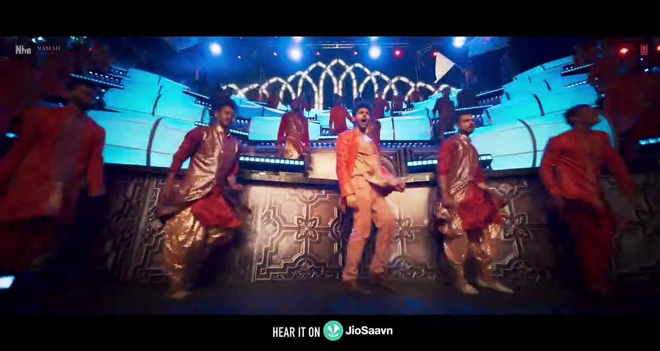 Gujju Pataka (Video) SatyaPrem Ki Katha - Kartik, Kiara - Meet Bros, Kumaar -Sameer, Sajid N, Namah