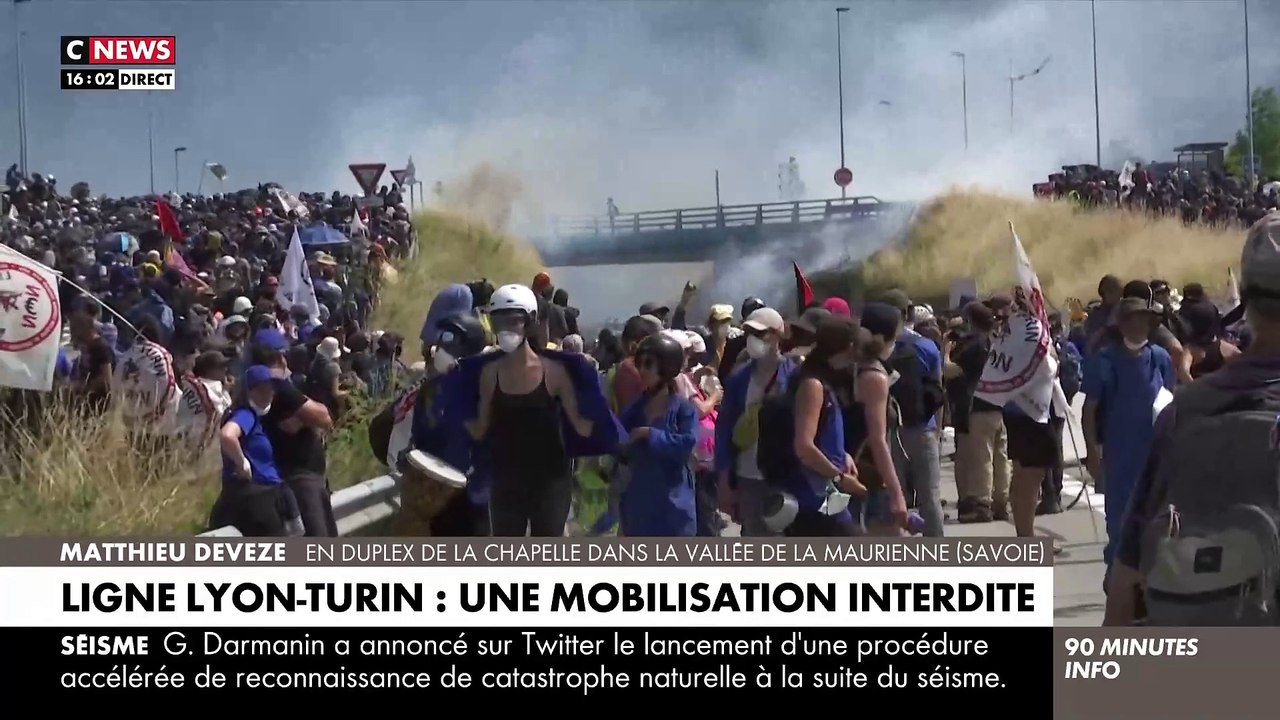 Projet Lyon/Turin : Des affrontements ont lieu entre manifestants et forces de l'ordre avec "gaz lacrymogènes pour maintenir les manifestants hostiles à distance à la suite de jets de projectile"