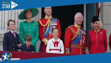 Trooping the colour : Charles III et Camilla entourés de la famille royale sur le balcon du palais d