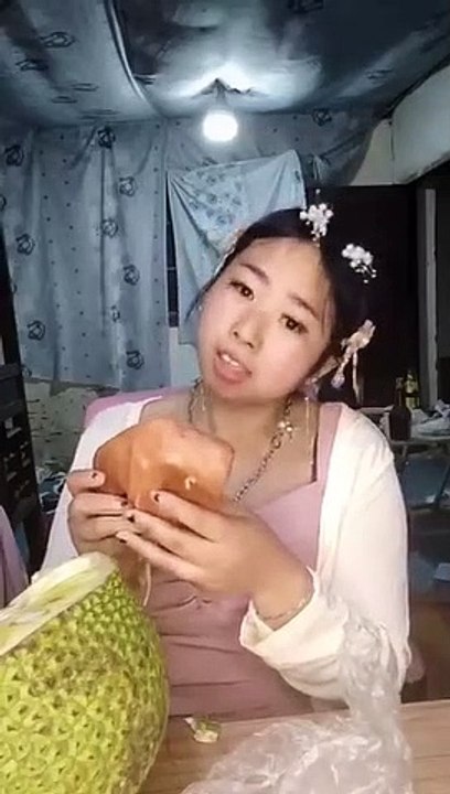 ISSEI_funny_video__Chinese_girl_(360p)