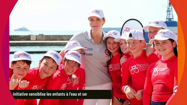 Charlene de Monaco débarque en Corse en hélicoptère : très à l'aise en solo, la princesse a passé une journée de rêve