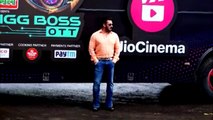 BIGG BOSS OTT 2 I Salman Khan Interaction with Fans in Bigg Boss Ott 2 Set at Mumbai