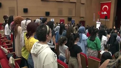 Concert Aşık Veysel par des médecins et des infirmières