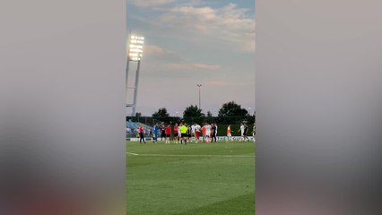 Raúl tranquiliza a los jugadores del Castilla