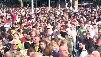 Sırbistan'da hükümet karşıtı protesto