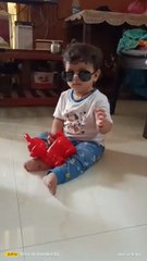 Kala Chashma Jachta Hai, Jachta Hai Gore Mukhade Pe...cute baby girl dancing on the song