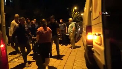 Il est mort d'une crise cardiaque alors qu'il baignait son bébé dans la salle de bain.