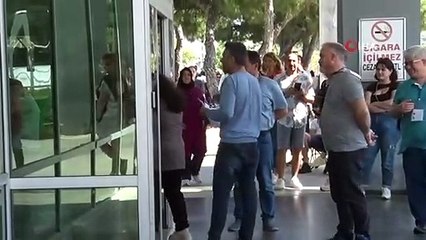 Encore la même vue ! Les candidats en retard à l'AYT ne sont pas emmenés à l'examen.