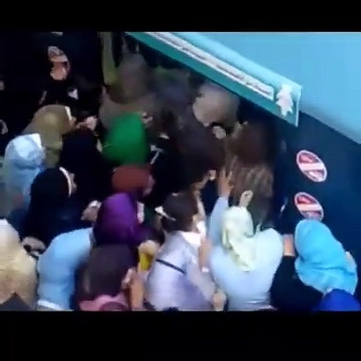 من 50 عام الشيخ كشك يلخص حال مصر  البطون جاعت لا يوجد دولار ارتفعت الاسعار واضاعوا النيل_480p