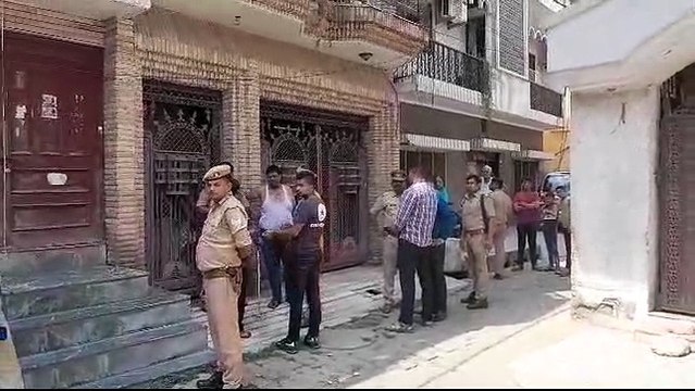 यौन शोषण का आरोपी मेरठ बार एसोसिएशन का पूर्व उपाध्यक्ष रमेश चंद्र गुप्ता फरार, पुलिस की दबिश; देखें वीडियो