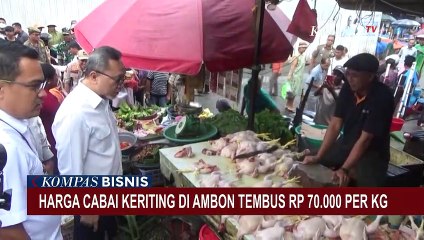 Скачать видео: Mendag Tinjau Harga Kebutuhan Pokok di Ambon, Harga Cabai Keriting Tembus Rp70 Ribu per Kilogram!