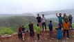 गुलाबीनगरी का मौसम सुहाना,  नाहरगढ़ में युवक किले की दीवारों पर चढे़, किसी ने भी नहीं रोका,देखें इ स विडियो में
