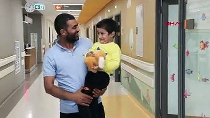 ''Ben Örümcek Adamım'' diyen çocuk 5'inci kattan aşağı atladı