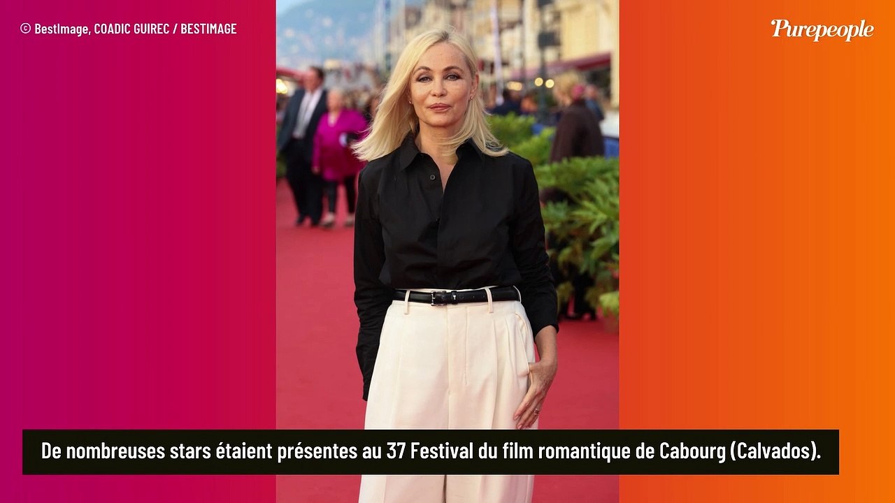 Emmanuelle Béart très rare photo avec son discret mari aux côtés de Louis Garrel et Lolita Chammah, sosie de sa célèbre mère