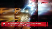 İzmir’de sel! Araçlar suya gömüldü, yol trafiğe kapatıldı