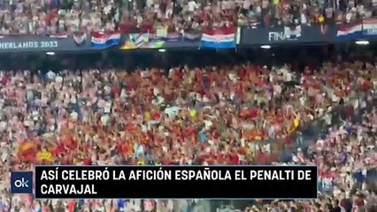 Así celebró la afición española el penalti de Carvajal
