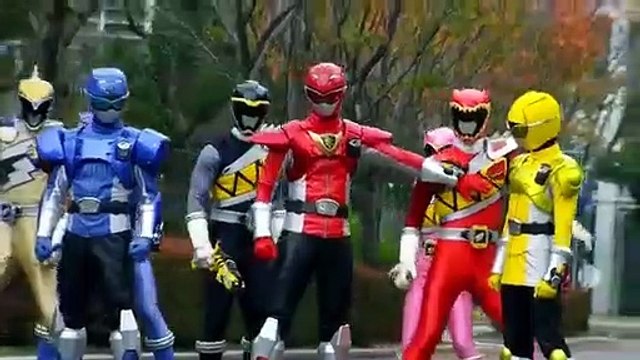 Zyuden Sentai Kyoryuger vs. Go-Busters: The Great Dinosaur War Bande-annonce (EN)