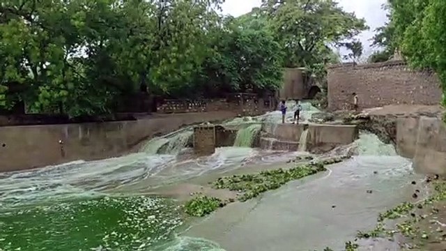 Biporjoy effect: भिगोया तेज बरसात ने, सड़कों पर भरा पानी