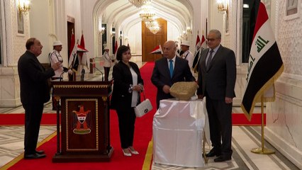 إيطاليا تعيد للعراق قطعة أثرية تعود إلى الحقبة الآشورية