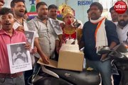 Agra News: कांग्रेसियों ने हनुमान के स्वरूप से कटवाया राहुल गांधी के जन्मदिन का केक