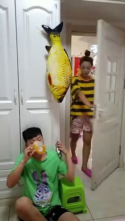 New_Funny_Videos_2021,_Chinese_Funny_Video_try_not_to_laugh_#short_P1251(360p)