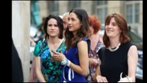 Mariage de Claude Lelouch  Sophie Davant rayonnante dans une robe florale aux épaules dénudées