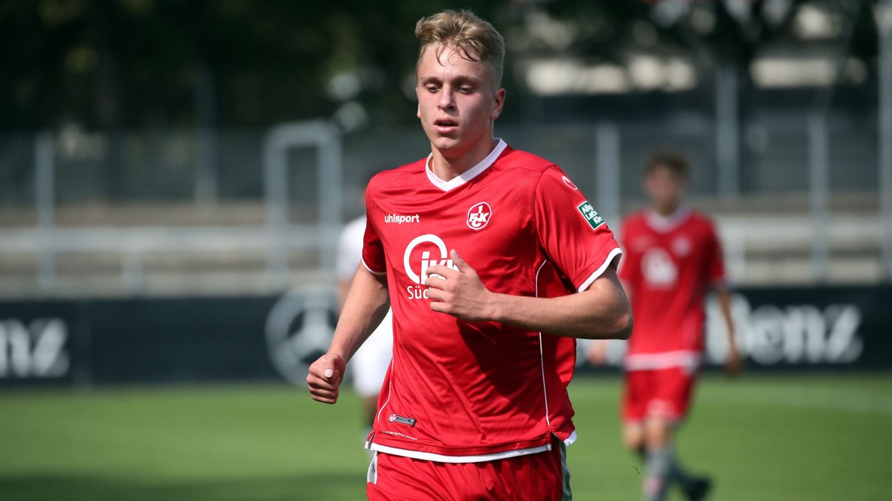 Zurück in der Bundesliga: FCK-U-17 feiert nach Torfestival den Aufstieg