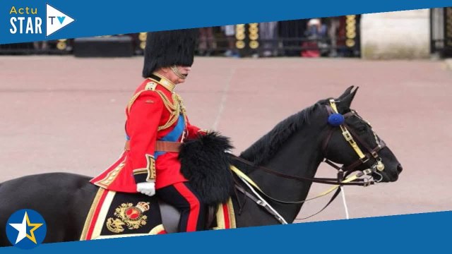 Prince William : ces somptueux clichés inédits avec ses trois enfants aux looks assortis dévoilé pou