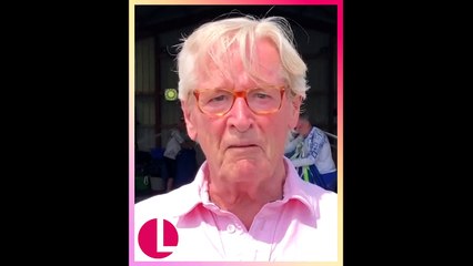 Coronation Street Star Bill Roache Goes Skydiving Aged 91