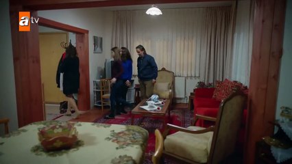 220-Huerfanas (Kirgin Cicekler), en español