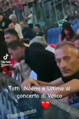 Tải video: Ultimo, Totti e Noemi Bocchi al concerto di Vasco