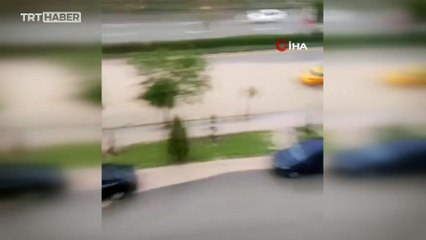Başkentte cadde ve sokaklar göle döndü