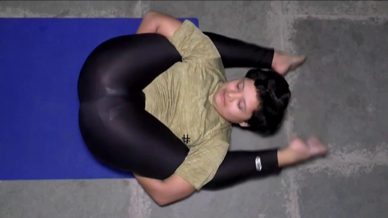 Rubber Girl I Anvi Vijay Zanzarukia Known as Rubber Girl in Surat Gujrat