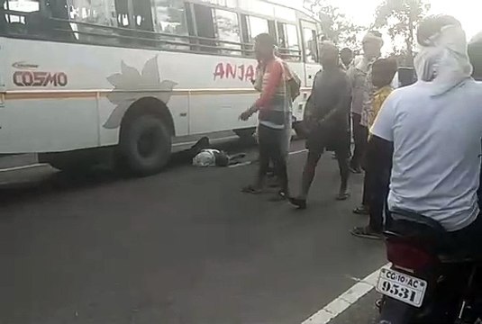 Grandfather going to meet relative dies in road accident, grandson inj