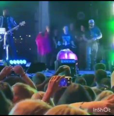 Bebe Rexha recibe 3 puntos en la cabeza tras fan lanzarle un celular