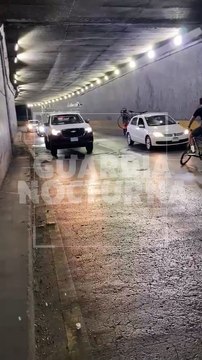 #Preliminar Una mujer ciclista perteneciente al grupo de rodadas nocturnas, fue atropellada en el paso a desnivel ubicado sobre Calzada Federalismo y la avenida Washington #GuardiaNocturna