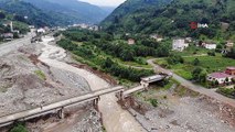 Le pont s'est effondré à Rize： Causé par du sable et du gravier prélevés dans le ruisseau