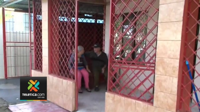 tn7-Pagan-deuda-de-pareja-de-adultos-mayores-que-perdieron-techo-de-su-casa-190623