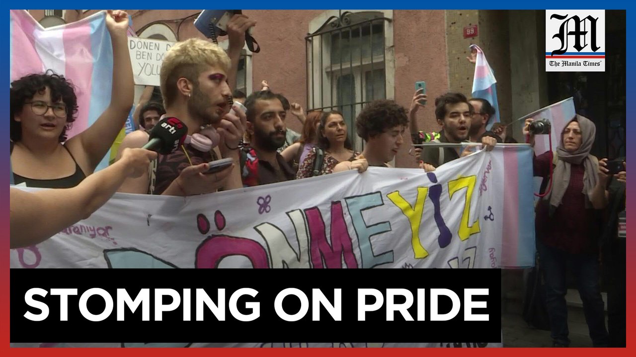 Police arrest pride march activists in Istanbul