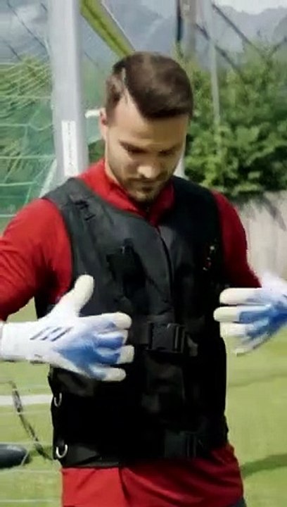 Qui est Kerem Aktürkoğlu, quel âge a-t-il ? Quelles sont les équipes pour lesquelles Kerem Aktürkoğlu joue ?