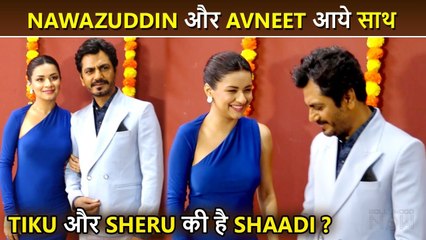 Avneet Kaur Holds Nawazuddin’s Hand, Smile And Poses For The Media Photographers