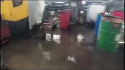 Edirne'de kuvvetli fırtına çatıda çalışan 5 işçiyi savurdu: 1'i ağır 3 yaralı