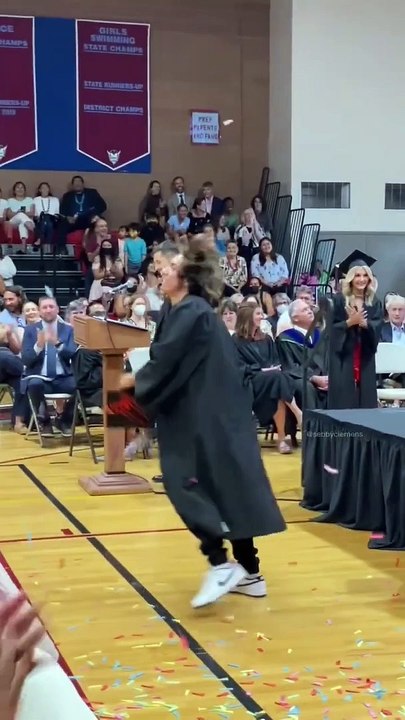 BEST graduation walk EVER---- (UNSEEN POV) - Sebby Clemens Backflip Off Stage(720P_HD)